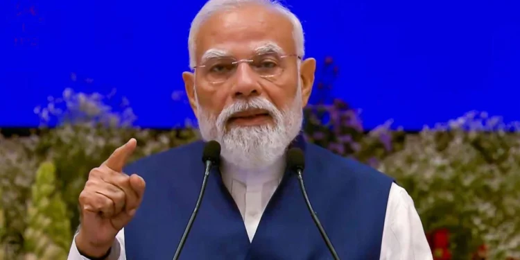 দিল্লির বিক্ষোভে চ্যালেঞ্জের মুখে মোদির কর্তৃত্ব
