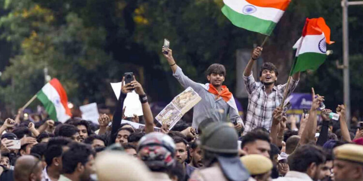 মোদি সরকারের সঙ্গে বৈঠকে বসতে যাচ্ছে ককরোচ পার্টি