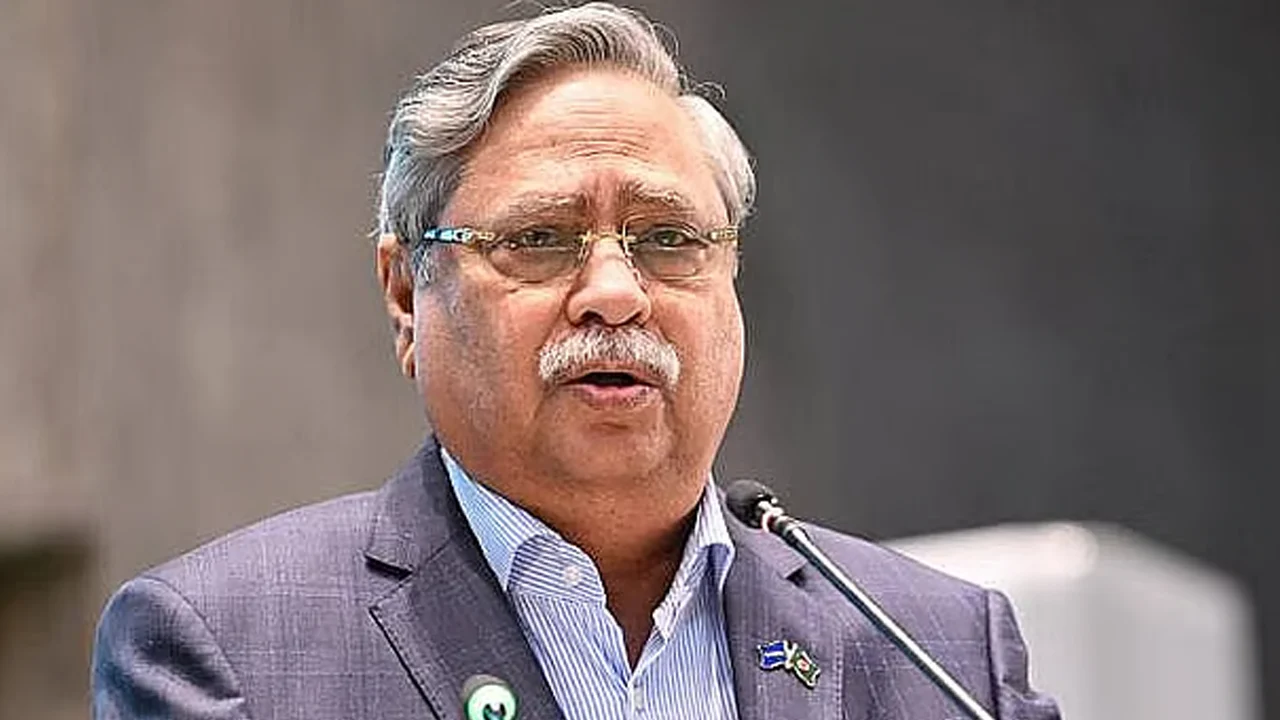 চুপ্পুকে ঘিরে যত বিতর্ক