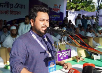 গণভোটের রায় বাস্তবায়ন না করলে সরকার মেয়াদ সম্পন্ন করে যেতে পারবে না: নাহিদ ইসলাম