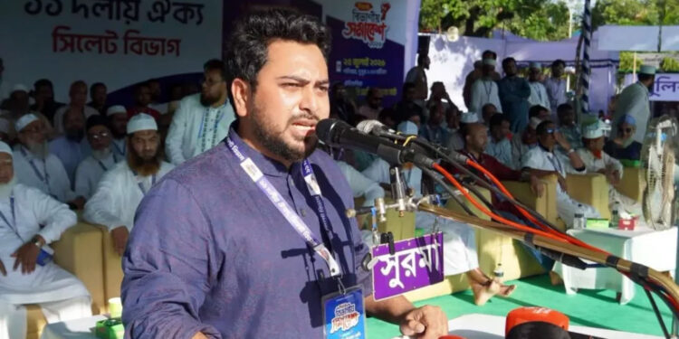 গণভোটের রায় বাস্তবায়ন না করলে সরকার মেয়াদ সম্পন্ন করে যেতে পারবে না: নাহিদ ইসলাম