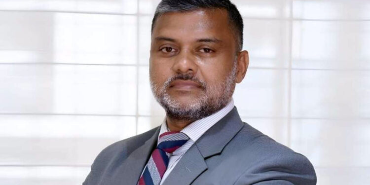 সাবেক রাষ্ট্রপতির বিচারে ৫১ অনুচ্ছেদে বাধা নেই: শিশির মনির