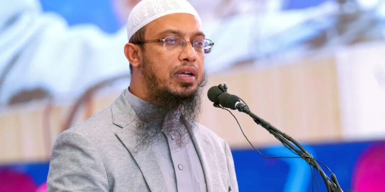 কওমি মাদ্রাসার ভাবমূর্তি রক্ষা ও সংস্কারে আহমাদুল্লাহর ৬ দফা প্রস্তাব