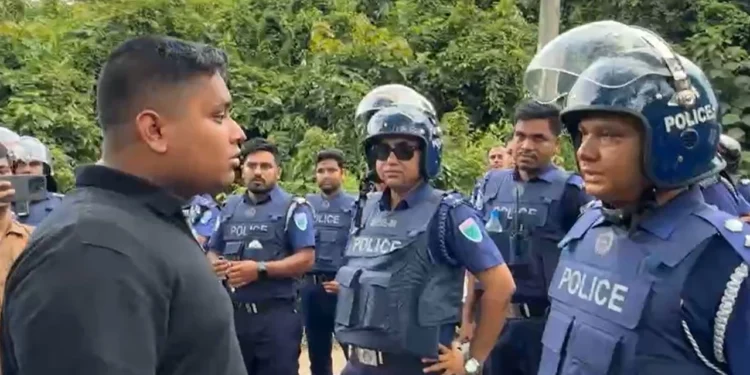 পুলিশও হবেন, দলীয় এজেন্ডাও বাস্তবায়ন করবেন, এটা হতে পারে না, বললেন হাসনাত