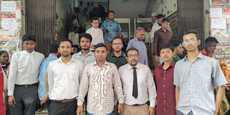 ছাত্রলীগের করা মামলা বয়ে বেড়াচ্ছেন ছাত্রদল নেতা তৌহিদ