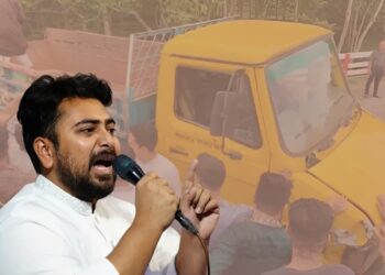 বালুর ট্রাক দিয়ে রাস্তা আটকে রাখা শেখ হাসিনার কপি: নাহিদ ইসলাম