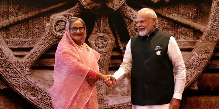 ভারতে বসে রাজনীতি করতে পারবেন না হাসিনা, বললেন মোদি