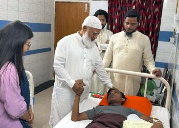হবিগঞ্জে চোখ হারানো আলিফকে দেখতে হাসপাতালে জামায়াত আমির