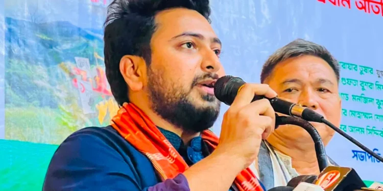 জুলাই সনদ বাস্তবায়নে পাহাড় থেকে আওয়াজ আসা উচিত: নাহিদ