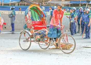 রিকশার পাদানিতে ঝুলতে থাকা শহীদ নাফিজের শেষ ২৪ ঘণ্টা