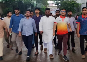 জকসুর ভিপি-এজিএসহ শিবির নেতাদের জবিতে প্রবেশ, অবস্থান ছাত্রদলেরও