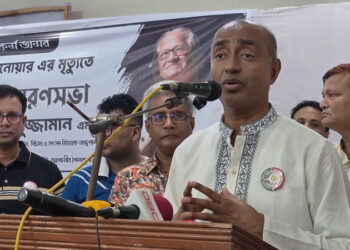 ডিসেম্বরে দেশে ফিরে আইনের পথেই হাঁটুক শেখ হাসিনা: আইনমন্ত্রী