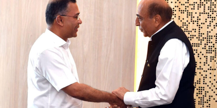 প্রধানমন্ত্রীর সঙ্গে ভারতীয় হাইকমিশনার দীনেশ ত্রিবেদীর বৈঠক