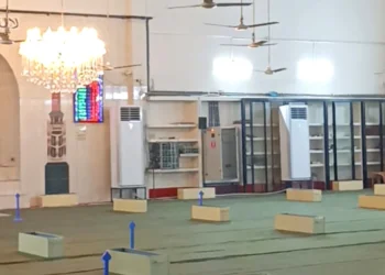 ঢাকা বিশ্ববিদ্যালয় কেন্দ্রীয় মসজিদে স্থাপিত হলো ২১ এসি