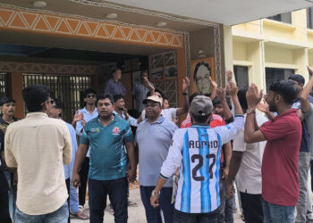 ইউএনও কার্যালয়ে তালা দিলেন বিএনপির নেতাকর্মীরা