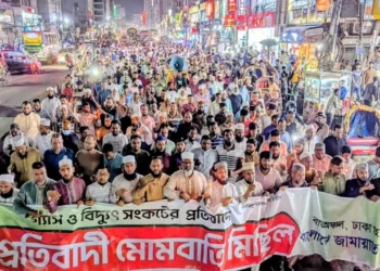 ঘরে আলো নেই, মোমবাতিই এখন একমাত্র সম্বল: সেলিম উদ্দিন