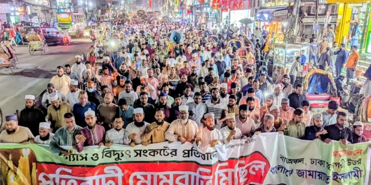 ঘরে আলো নেই, মোমবাতিই এখন একমাত্র সম্বল: সেলিম উদ্দিন