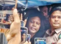শেখ মুজিবের প্রতিকৃতিতে শ্রদ্ধা জানাতে গিয়ে যুবক আটক