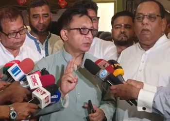 গ্যাস সংকট কাটাতে ২ বছর সময় লাগবে: বাণিজ্যমন্ত্রী