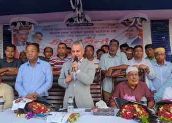 মোংলা বন্দরে ভাসমান ‘এলএনজি’ স্টেশন স্থাপন করা হবে: রবিউল আলম
