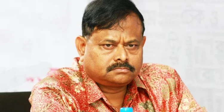 সাবেক সেনাপ্রধান আজিজ আহমেদকে ফিরিয়ে আনতে ইন্টারপোলে চিঠি