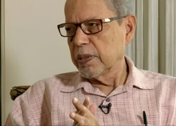রাষ্ট্রপতি বদরুদ্দোজা চৌধুরীকে কেন সরে যেতে হয়েছিল?