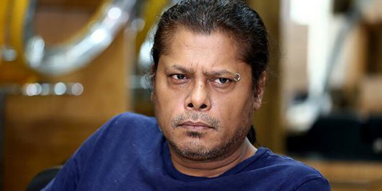‘যে রুম নিয়ে অভিযোগ, সে রুমে ছিলেনই না জেমস’