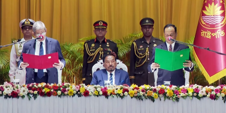 রাষ্ট্রপতি হিসেবে শপথ নিলেন মির্জা ফখরুল ইসলাম আলমগীর