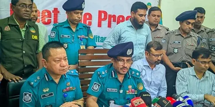 মুগ্ধ দাস ও সিদ্ধার্থ দাস আটক: ‘মাদক সেবনে বাধা দেওয়ায়’ তারা এক এক করে চারজনকে হত্যা করে