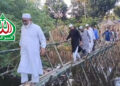 ১০ গ্রামের মানুষের যাতায়াতে বাঁশের সাঁকো নির্মাণ করল জামায়াত
