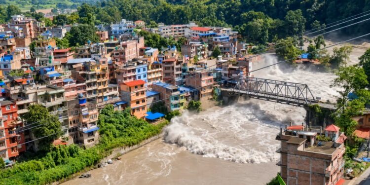 চীন সীমান্তে বন্যায় নেপালে নিহত ৮, তিব্বতে অনেকে নিখোঁজ