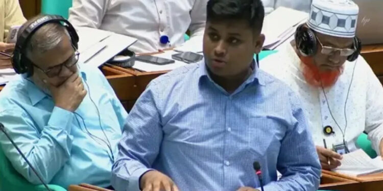ব্রাহ্মণবাড়িয়া ইস্যুতে সরকারকে চাপে ফেলতে গিয়ে নিজেই ‘বিপাকে’ হাসনাত আবদুল্লাহ
