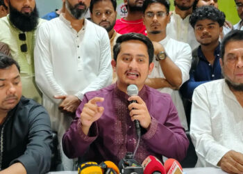 স্বরাষ্ট্রমন্ত্রী ‘প্রধানমন্ত্রীর প্রক্সি’ হিসেবে কাজ করছেন: সারজিস