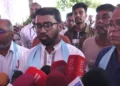 হাসিনা ও হাদীর খুনিদের ফেরত দিলে প্রধানমন্ত্রীর ভারত সফর হতে পারে: রাশেদ খাঁন