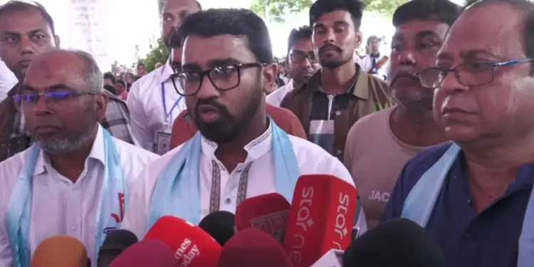হাসিনা ও হাদীর খুনিদের ফেরত দিলে প্রধানমন্ত্রীর ভারত সফর হতে পারে: রাশেদ খাঁন