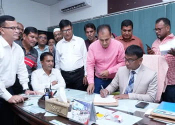 অনার্স ডিগ্রি ছাড়াই রাবির ভারপ্রাপ্ত রেজিস্ট্রার উপ-রেজিস্ট্রার আসলাম