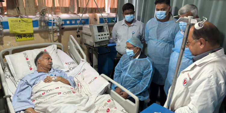 অসুস্থ হয়ে হাসপাতালে ভর্তি বিদ্যুৎ ও জ্বালানিমন্ত্রী টুকু