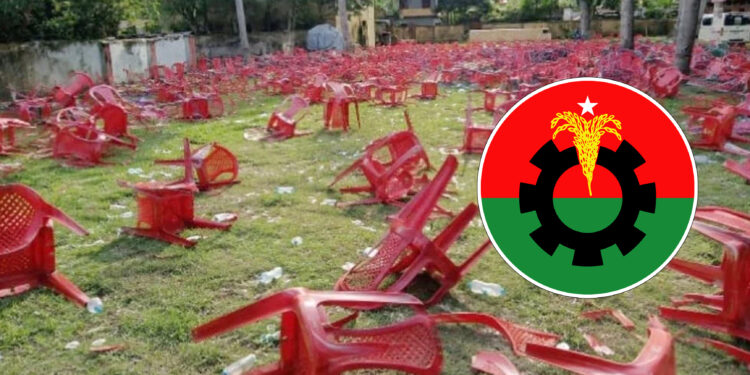 রাজশাহীতে বিএনপির প্রতিষ্ঠাবার্ষিকীর অনুষ্ঠানে বক্তব্য না দিতে দেওয়ায় চেয়ার ছোঁড়াছুঁড়ি