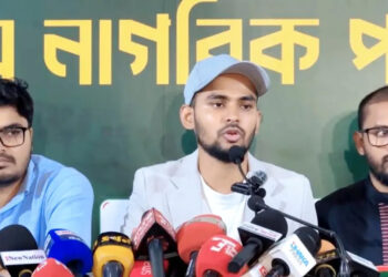 দুদককে ক্ষমা চাইতে ২৪ ঘণ্টার আলটিমেটাম আসিফ মাহমুদের