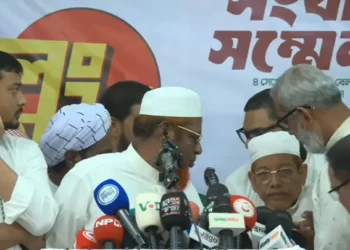 সংবাদ সম্মেলনের মাঝেই হঠাৎ অসুস্থ জামায়াত নেতা