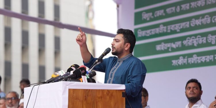 এই লংমার্চ চাঁদাবাজ, সন্ত্রাস ও মাদকের বিরুদ্ধে: নাহিদ ইসলাম