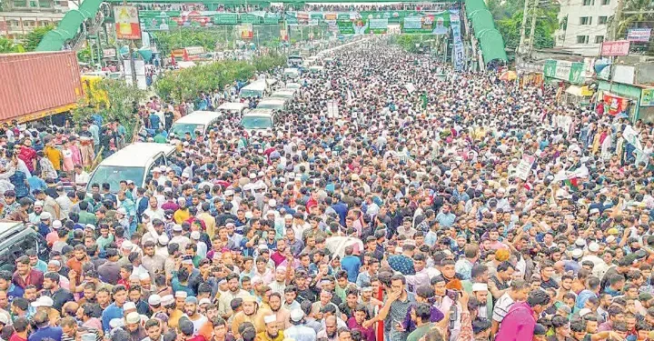 ছয় দফা না মানলে সরকার পতনে এক দফার আন্দোলন: ১১ দলীয় ঐক্যের ঢাকা-চট্টগ্রাম লংমার্চে নেতারা