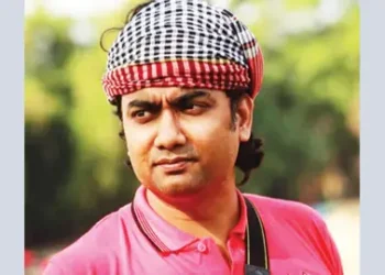 জুলাই গণঅভ্যুত্থান নিয়ে বিদ্রুপাত্মক পোস্ট, চবি শিক্ষক সাময়িক বরখাস্ত