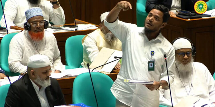 কাগজে মজুত থাকলেও মাঠে সারের হাহাকার: সংসদে শফিকুল ইসলাম মাসুদ