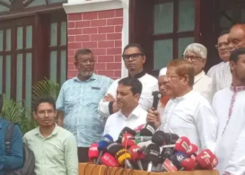 ১১ দলের ঢাকা–রংপুর লংমার্চ শুরু মানিক মিয়া এভিনিউ থেকে