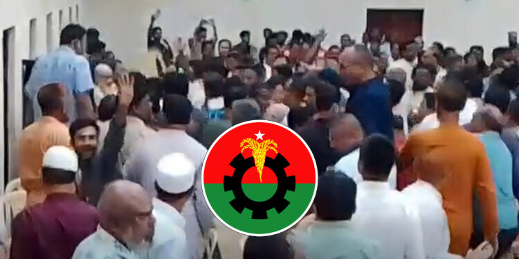 লালমনিরহাটে দুই মন্ত্রীর সামনেই বিএনপির ২ গ্রুপের সংঘর্ষ, আহত ৫