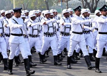 কলকাতায় মুসলিম পুলিশ কর্মীদের দাড়ি রাখায় নিষেধাজ্ঞা জারি বিজেপি সরকারের