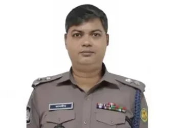 গুলশানে আওয়ামী লীগের মিছিল: ওসির পর দায়িত্ব থেকে সরানো হলো ডিসিকেও