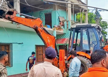 আসামে বুলডোজার দিয়ে ভাঙা হলো ৭৩টি মুসলিম পরিবারের বাড়ি, হাইকোর্টের প্রশ্ন