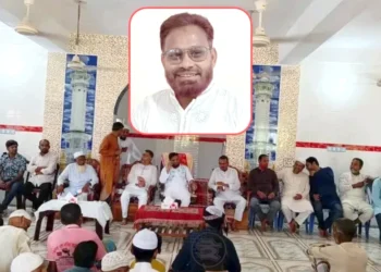মসজিদের ভেতরে চেয়ার-টেবিল, সোফা বসিয়ে এমপির সভা: আলোচনা-সমালোচনার ঝড়